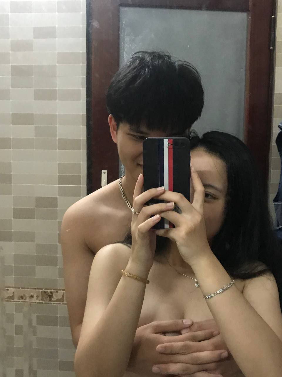 Video sex nồng cháy của người đẹp Lưu Thanh Mai và bạn trai là huấn luyện viên thể hình bị rò rỉ ~ Cô bị quan hệ đến mức toàn thân co giật, rên rỉ lớn tiếng...