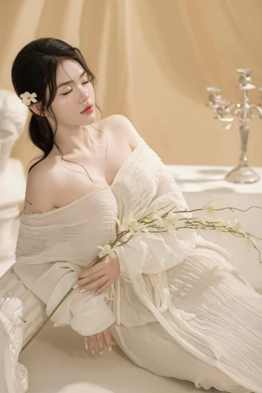 Đụ em đồng nghiệp vú to Karen Yuzuriha trong giờ làm